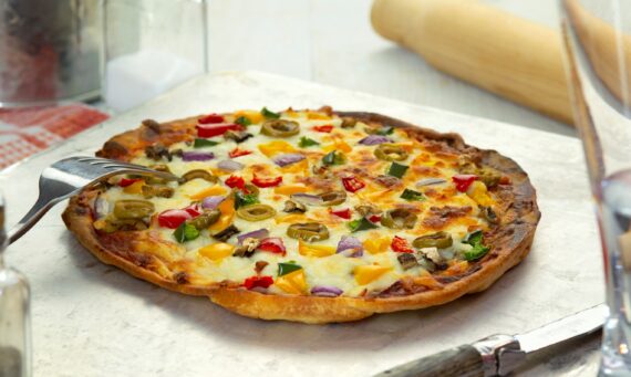 Pizza végétarienne traditionnelle