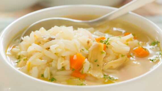 Soupe aux légumes et riz